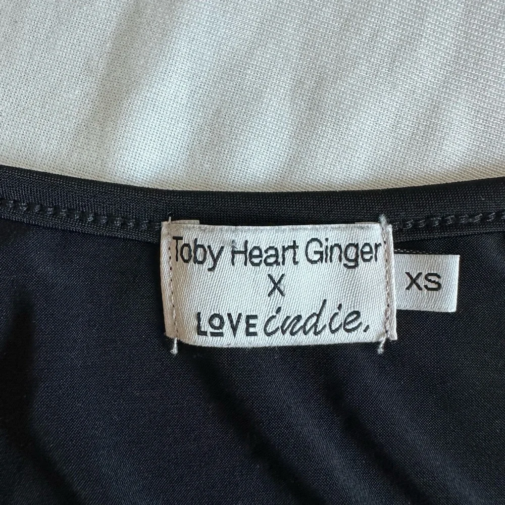 Toby Heart Ginger x Love indie Black Twist-Front Spaghetti Strap Top XS - Picture 12 of 14